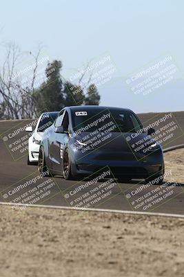 media/Nov-08-2025-Speed Ventures (Sat) [[1c7a6332f5]]/TC B/Session 2 (Turn 2)/